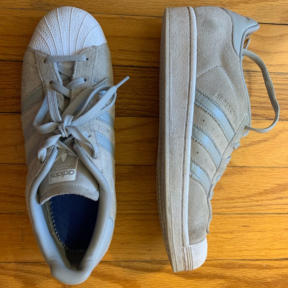 Adidas leather la marque aux 3 bandes
